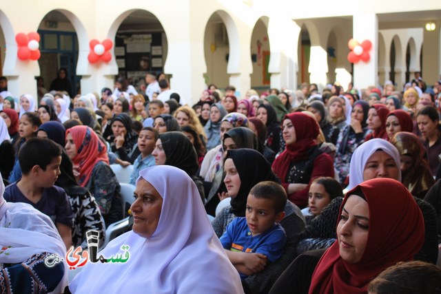  مدرسة جنة ابن رشد تكرم امهات المعلمين في امسية ابداعية لطلابها بمشاركة الاباء والامهات ..